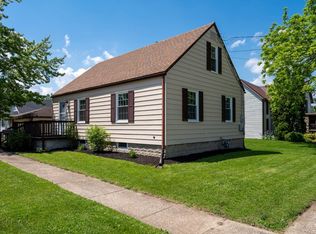 302 Walnut St, Pt Clinton, OH