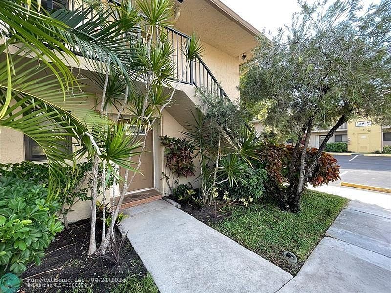 1st image of 2920 NE 8th Ter APT 106