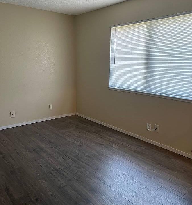 1st image of 4427 Calandria St APT 3