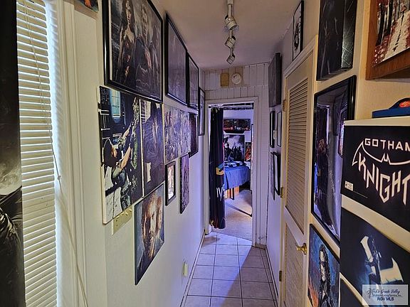 5th image of 135 Poinciana Dr