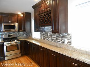 26 Lenox Rd APT 2, Derry, NH 03038