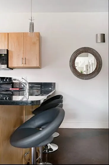 817 3rd Ave N #204 — Photo 9