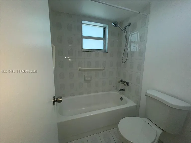 10300 Coral Way #B33 — Photo 16