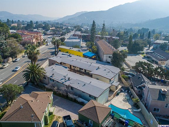 4th image of 4133 La Crescenta Ave