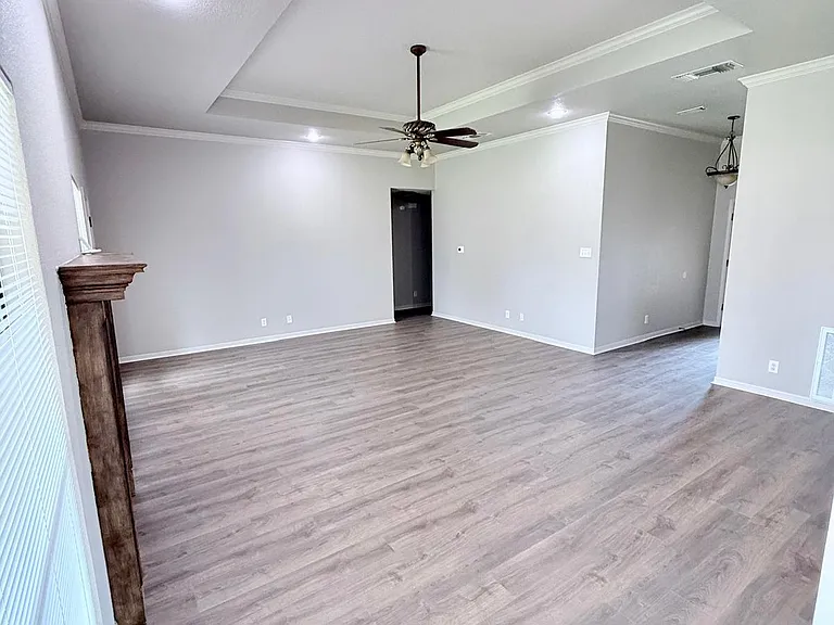 2708 Hydrangea Ave — Photo 6