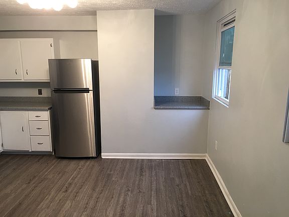 2nd image of 334 Hancock St #3C