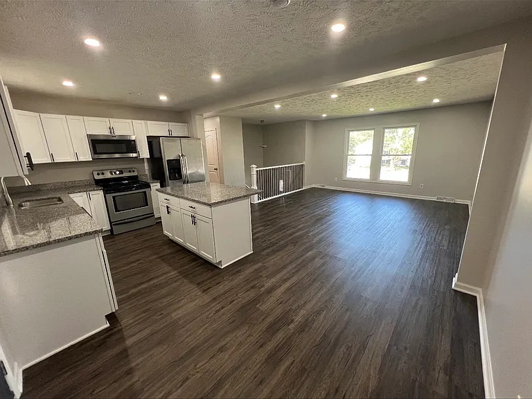 7533 Hayes Cir — Photo 20