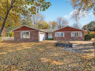 1354 5th St, Carrollton, IL 62016