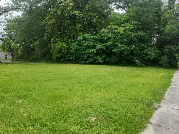 528 W 4th St, Hattiesburg, MS 39401
