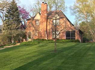 1141 Valentine Rd, Kansas City, MO 64111