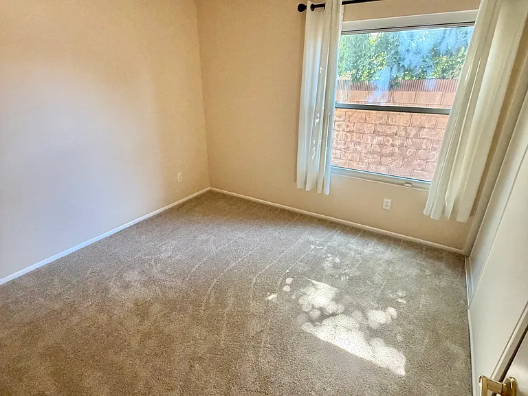 5556 Symphony Ct — Photo 10
