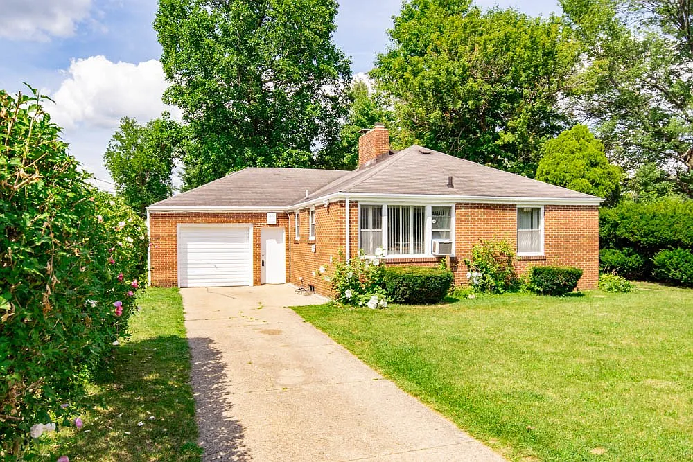 1503 Cedar St photo 1