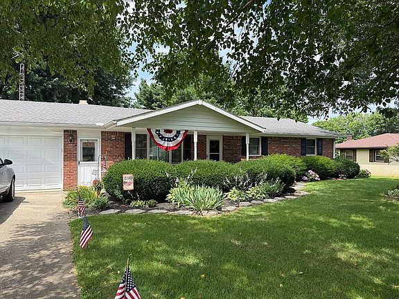 3rd image of 7200 W Farmdale Dr