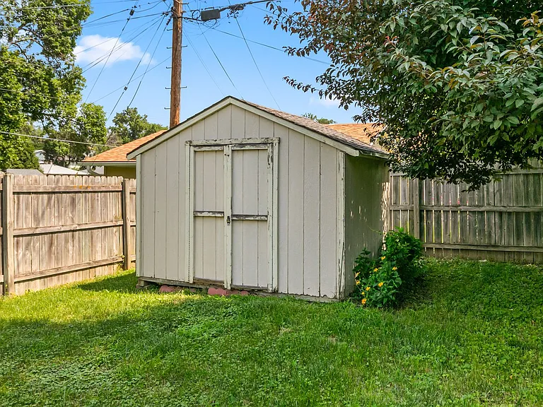 7215 S 41st Ave — Photo 31