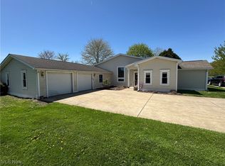 14380 Baumhart Rd, Oberlin, OH 44074