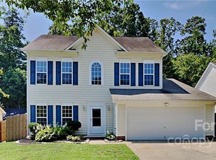 8814 Hadco Ln, Matthews, NC 28105