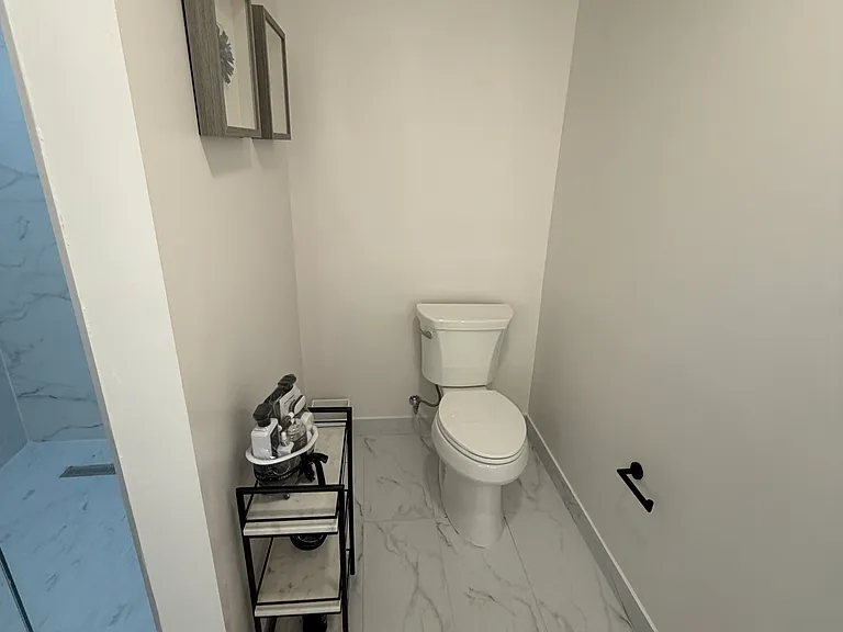 120 SE 3rd Ave #B — Photo 12