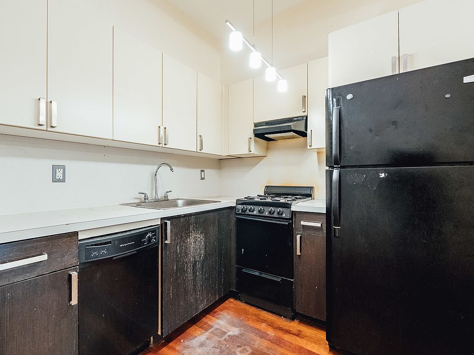1st image of 187 Stockholm St APT 3L