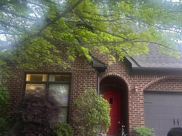 1165 Overlook Dr, Trussville, AL 35173