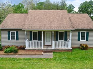 2505 Village Pl, Lenoir, NC 28645