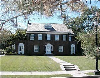1st image of 203 Sedgwick Dr