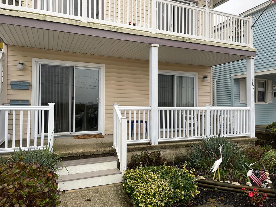 1st image of 3725 West Ave #1