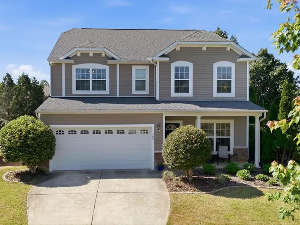 104 Saltybrook Ln, Holly Springs, NC 27540