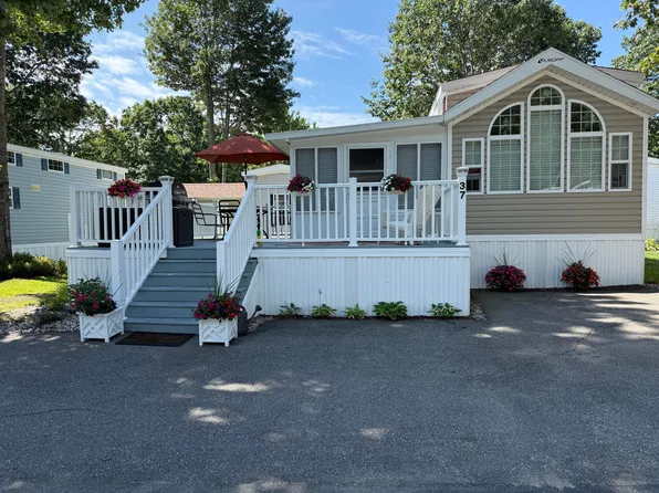 37 Cullen Trail, Old Orchard Beach, ME 04064