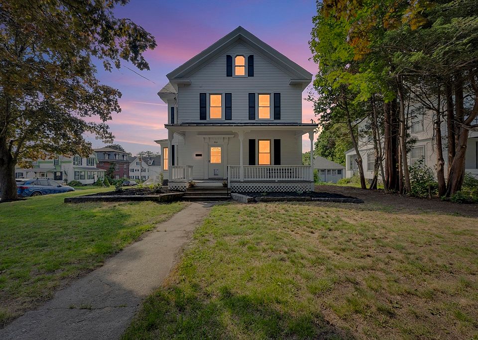 1st image of 302 Chestnut St