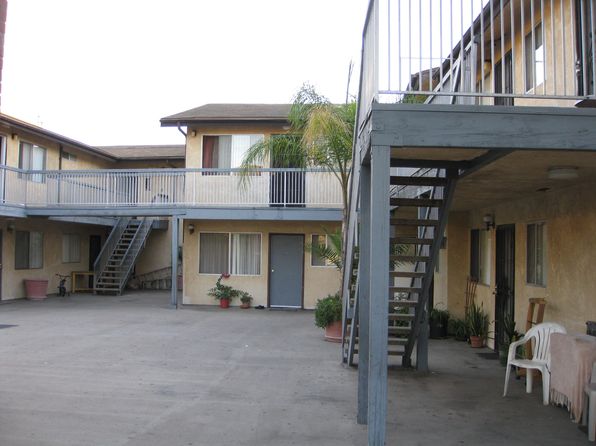 330 E Cypress St APT 208
