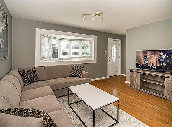 4th image of 7623 Alabama Ave