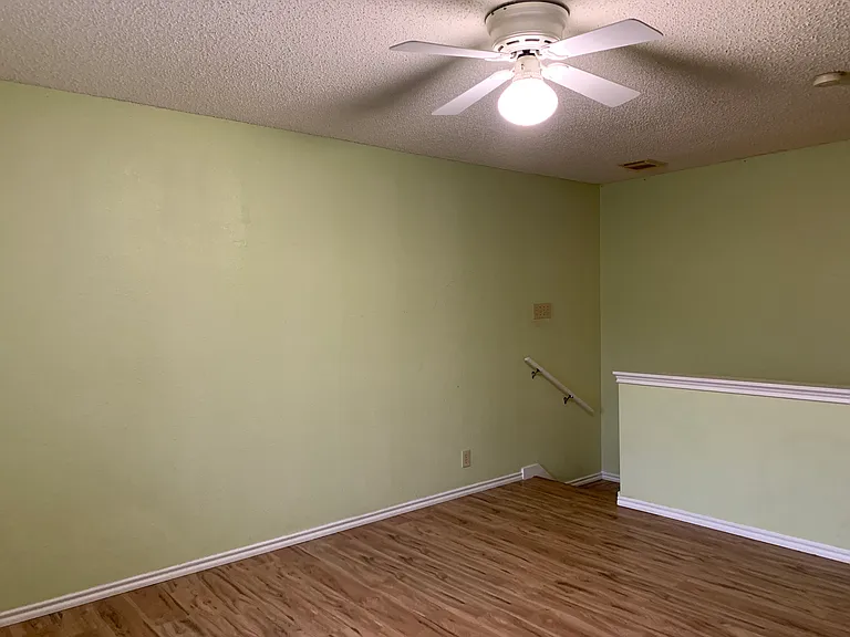 10403 Pelican Oak Dr — Photo 11