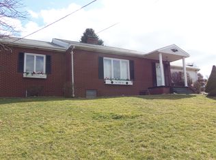 131 Patterson Rd, Weirton, WV 26062
