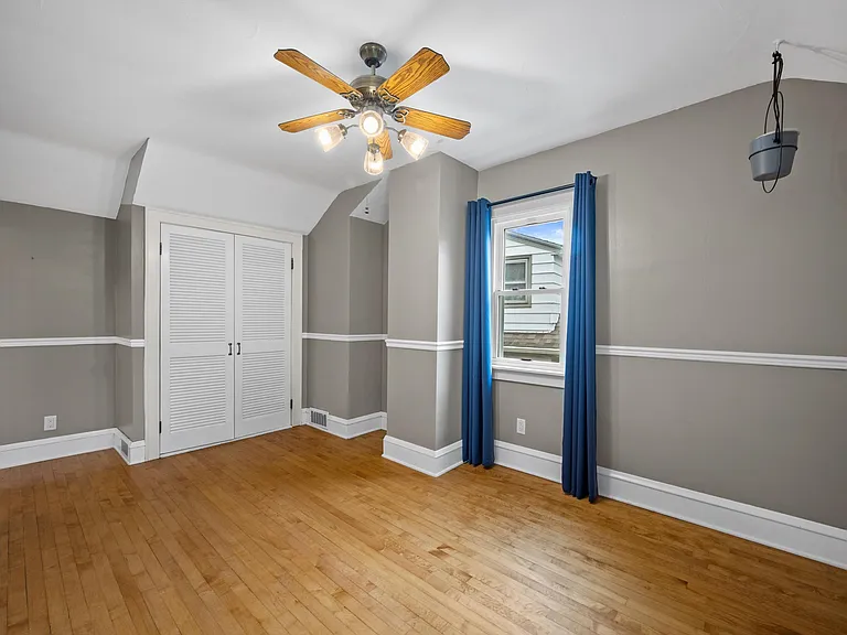 1512 E Olive St — Photo 20