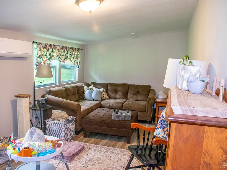5357 Locklin Ave — Photo 22