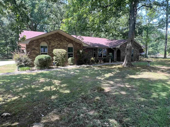 1702 Boastwood Dr, Pine Bluff, AR 71602