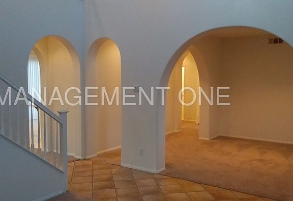 2nd image of 27671 Rosemont Ct