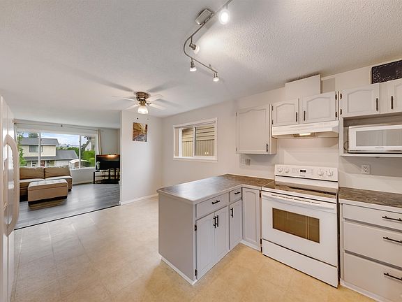 2nd image of 27549 31a Ave