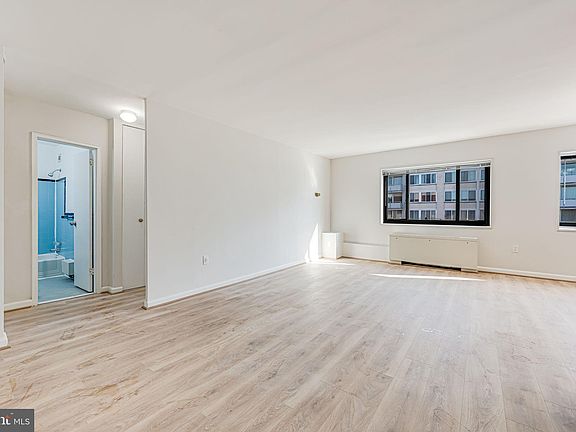 5th image of 1200 S Arlington Ridge Rd APT 714