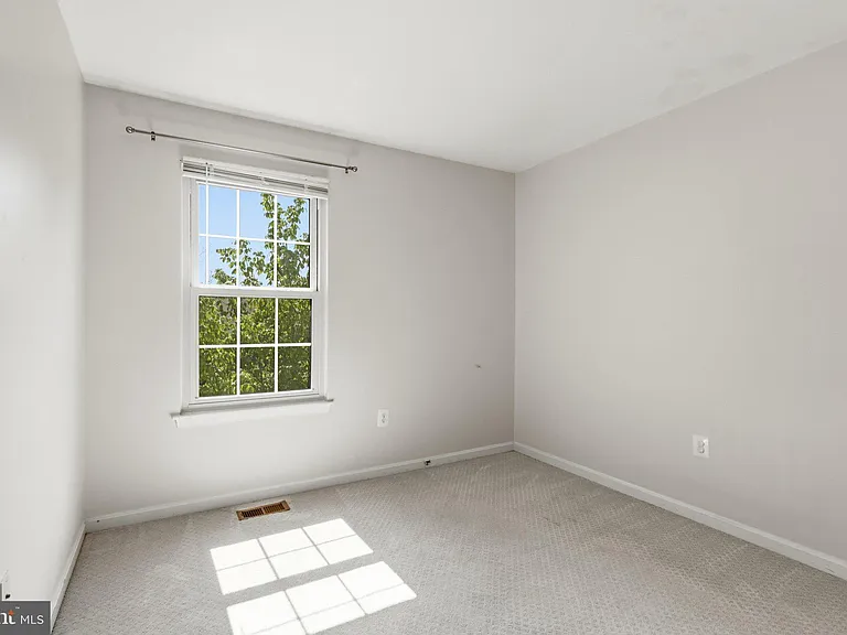 3946 Rosebay Ct — Photo 19