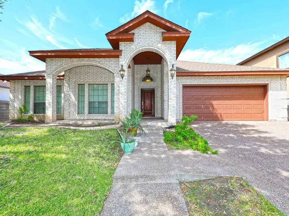 105 Lake Geneva Dr, Laredo, TX 78041