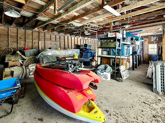 4th image of 3531 N Richmond St