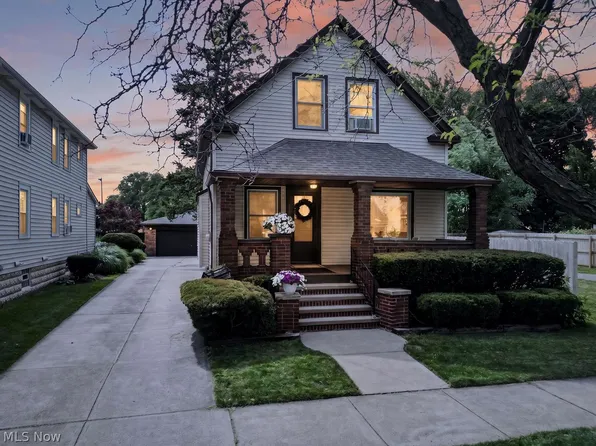 2052 Halstead Ave, Lakewood, OH 44107