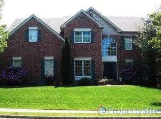 51 Vanderveer Dr, Basking Ridge, NJ 07920