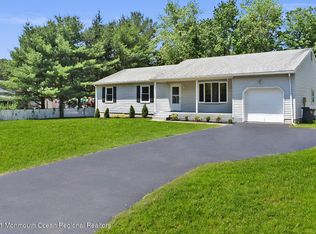 7 Kimberly St, Jackson, NJ 08527