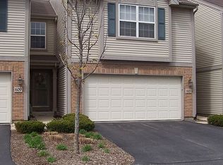 615 W Georgian Ct, Addison, IL 60101