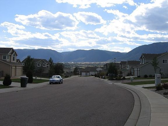 a glimpse at street, neighborhood
