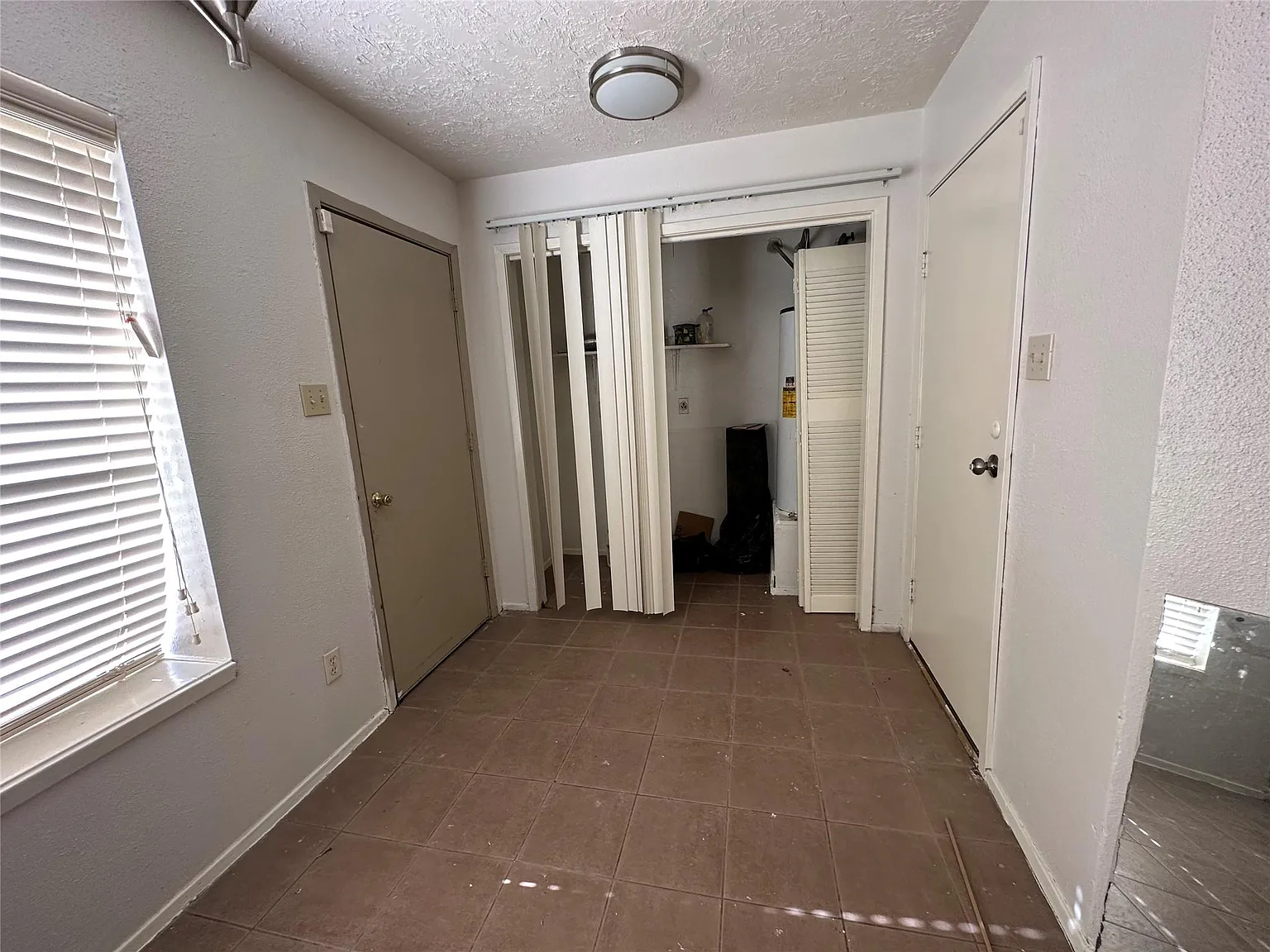 2 bed, 2.0 bath, 1044 sqft, $1,450 — Photo 4