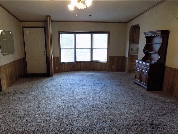 3rd image of 241 SW Summerhill Gln