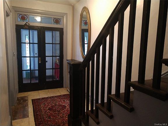 4th image of 2528 Radcliff Ave